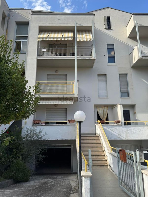 casa indipendente in vendita a Pratola Peligna