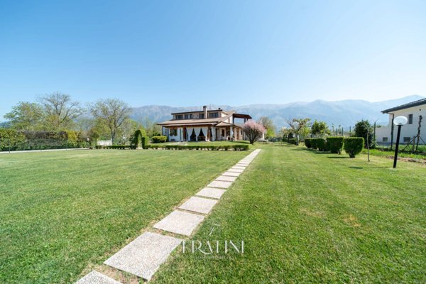 casa indipendente in vendita a Pratola Peligna