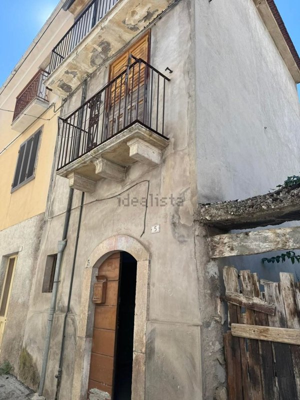 casa indipendente in vendita a Pratola Peligna