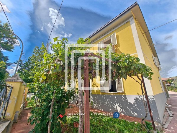 casa indipendente in vendita a Prezza in zona Campo di Fano