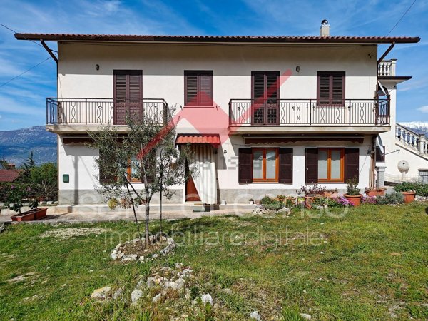 casa indipendente in vendita a Prezza