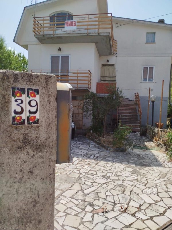 casa indipendente in vendita a Prezza in zona Colli di Prezza