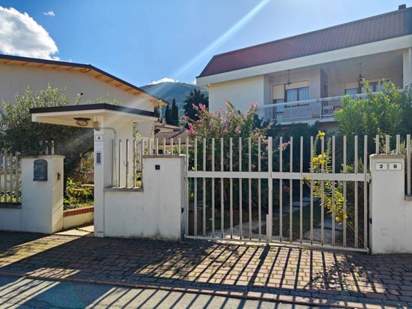 casa indipendente in vendita a Raiano