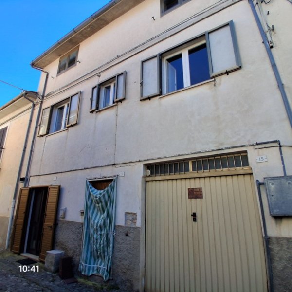 casa indipendente in vendita a Raiano