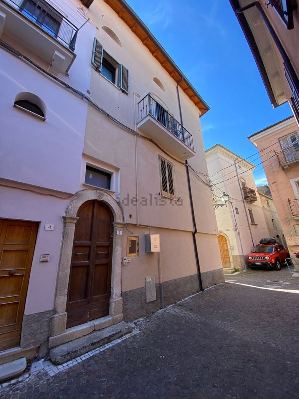 appartamento in vendita a Raiano