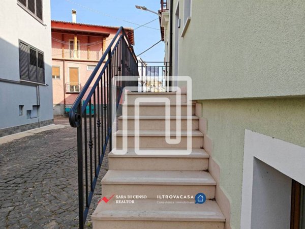 casa indipendente in vendita a Raiano