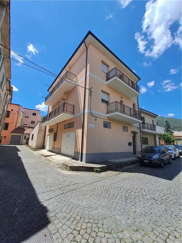 appartamento in vendita a Raiano