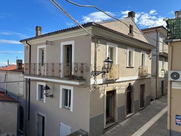 casa indipendente in vendita a Roccacasale