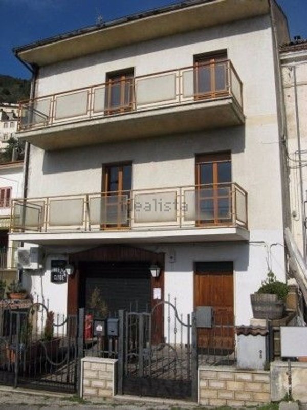 casa indipendente in vendita a Roccacasale