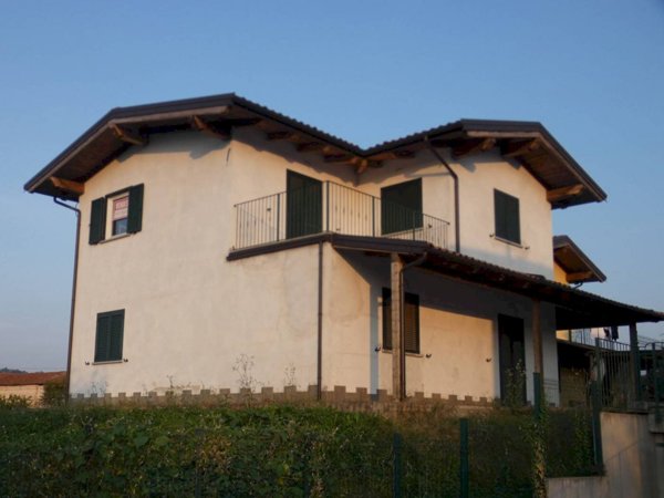 casa indipendente in vendita a Mondovì