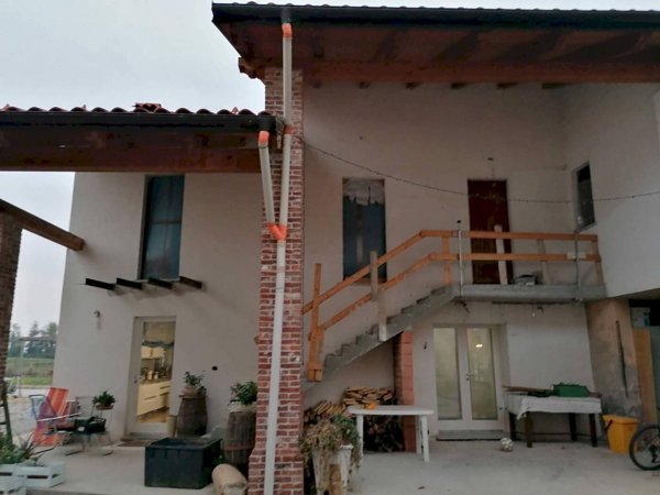 casa indipendente in vendita a Mondovì in zona Merlo
