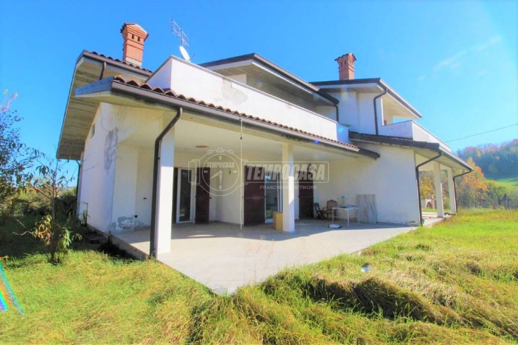 casa indipendente in vendita a Mondovì