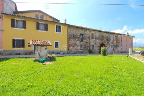casa indipendente in vendita a Mondovì