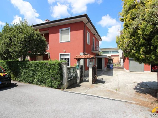 casa indipendente in vendita a Mondovì