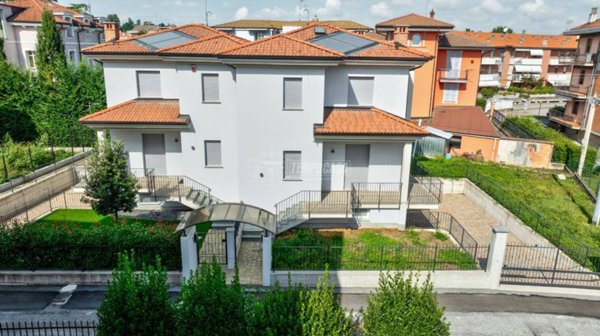 casa indipendente in vendita a Mondovì