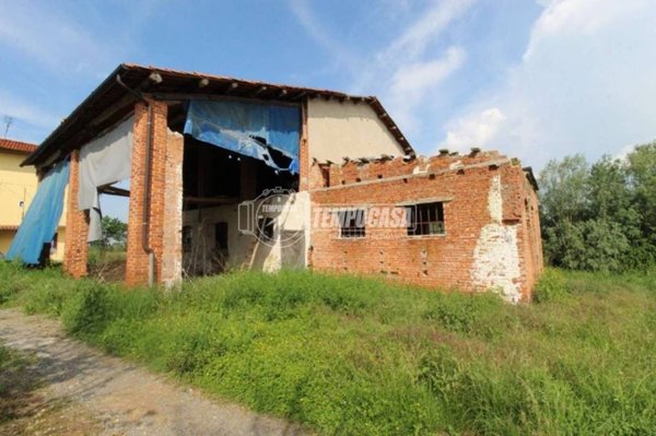 casale in vendita a Mondovì in zona Merlo