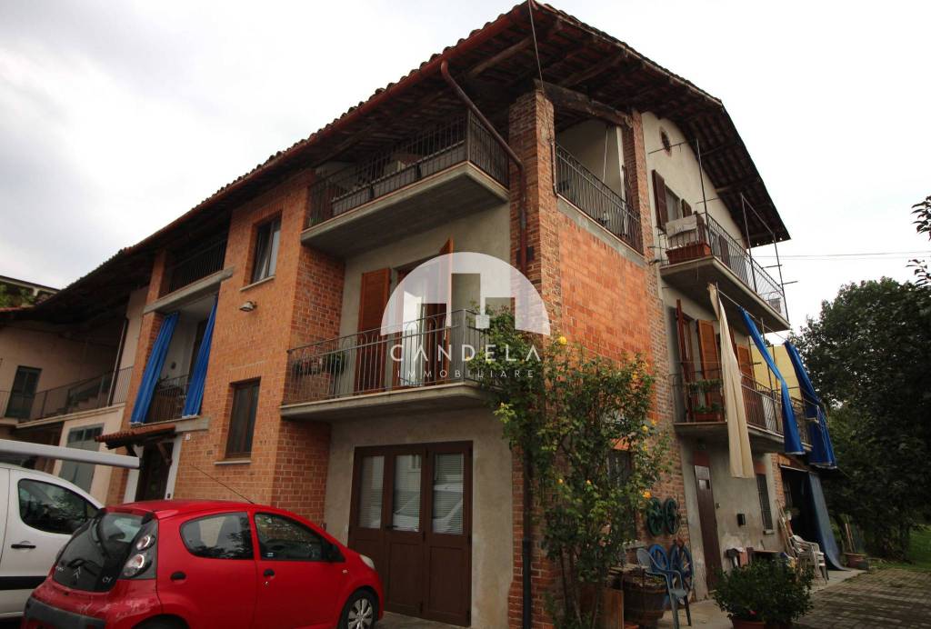 casa indipendente in vendita a Mondovì