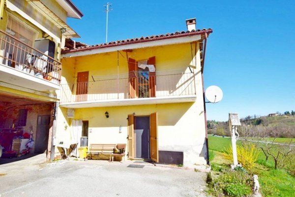 casa semindipendente in vendita a Mondovì