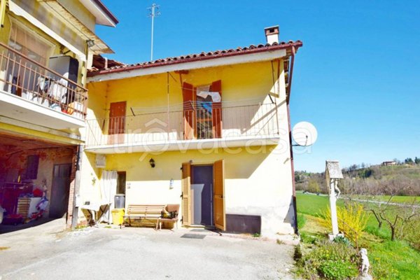 casa semindipendente in vendita a Mondovì