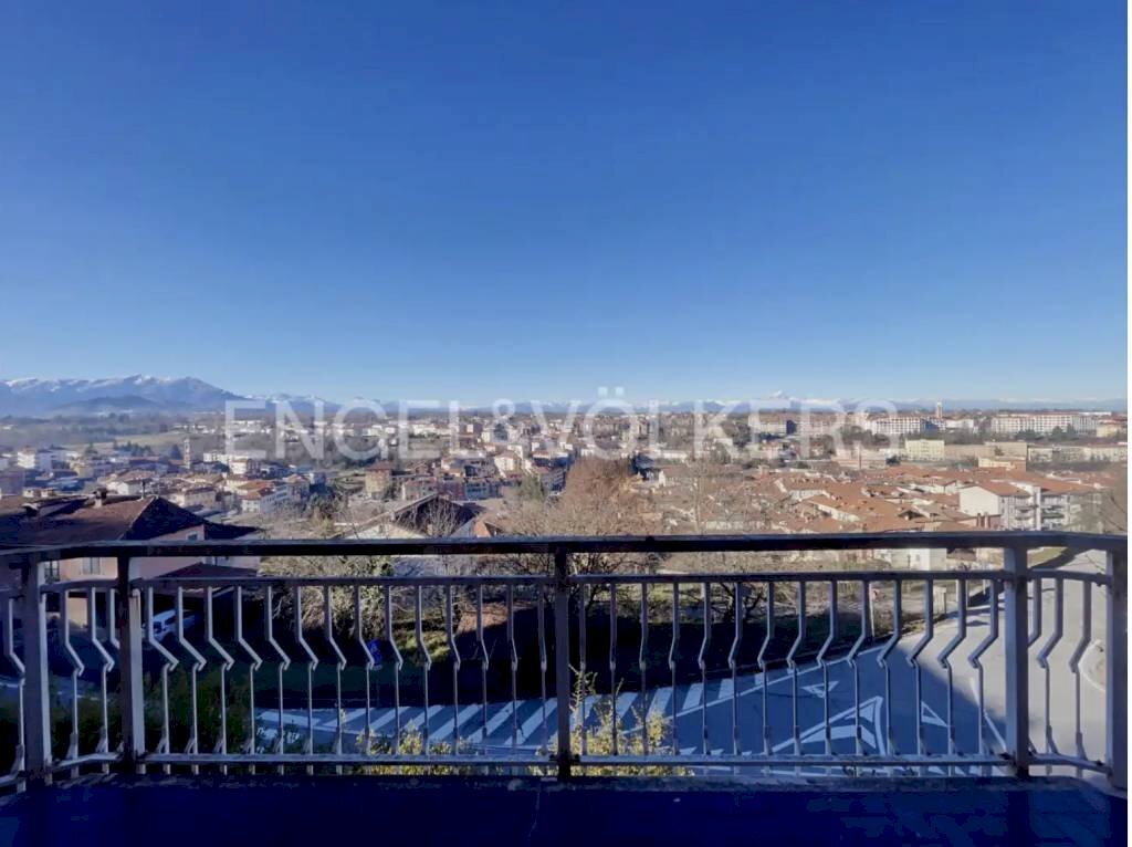 casa indipendente in vendita a Mondovì