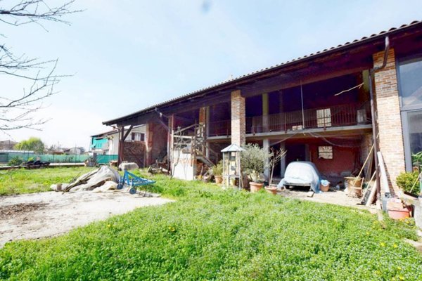 locale di sgombero in vendita a Mondovì