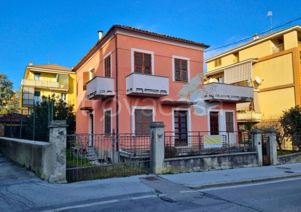 casa indipendente in vendita a Mondovì