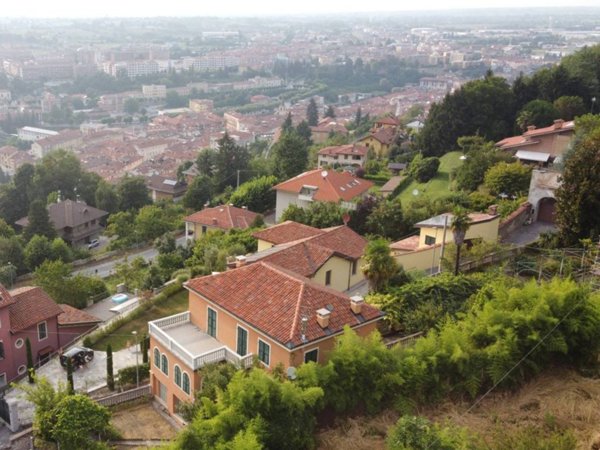 casa indipendente in vendita a Mondovì