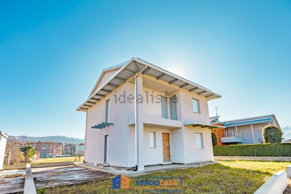 casa indipendente in vendita a Mondovì