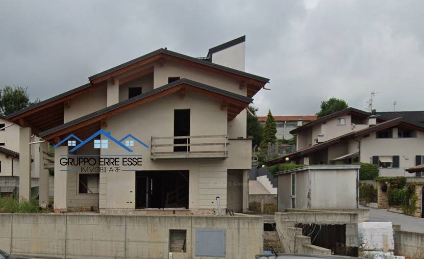 casa indipendente in vendita a Mondovì