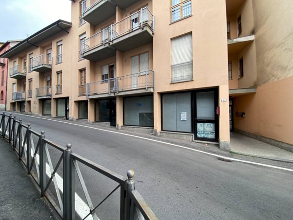 locale commerciale in vendita a Mondovì
