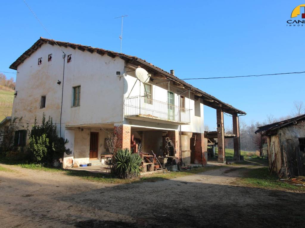 casa indipendente in vendita a Mondovì in zona Gratteria
