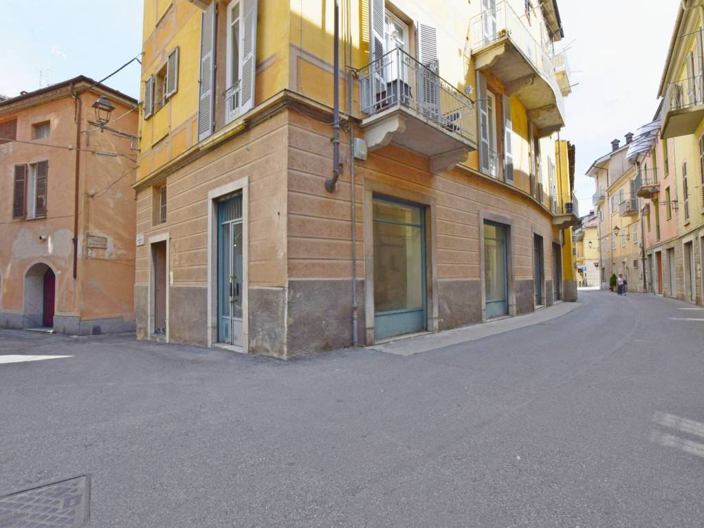 negozio in vendita a Mondovì
