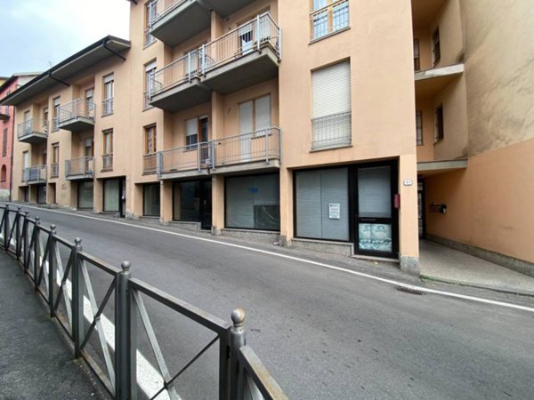 locale commerciale in vendita a Mondovì