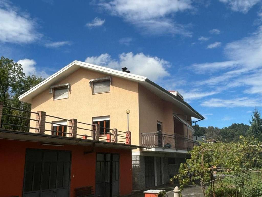 casa indipendente in vendita a Mondovì
