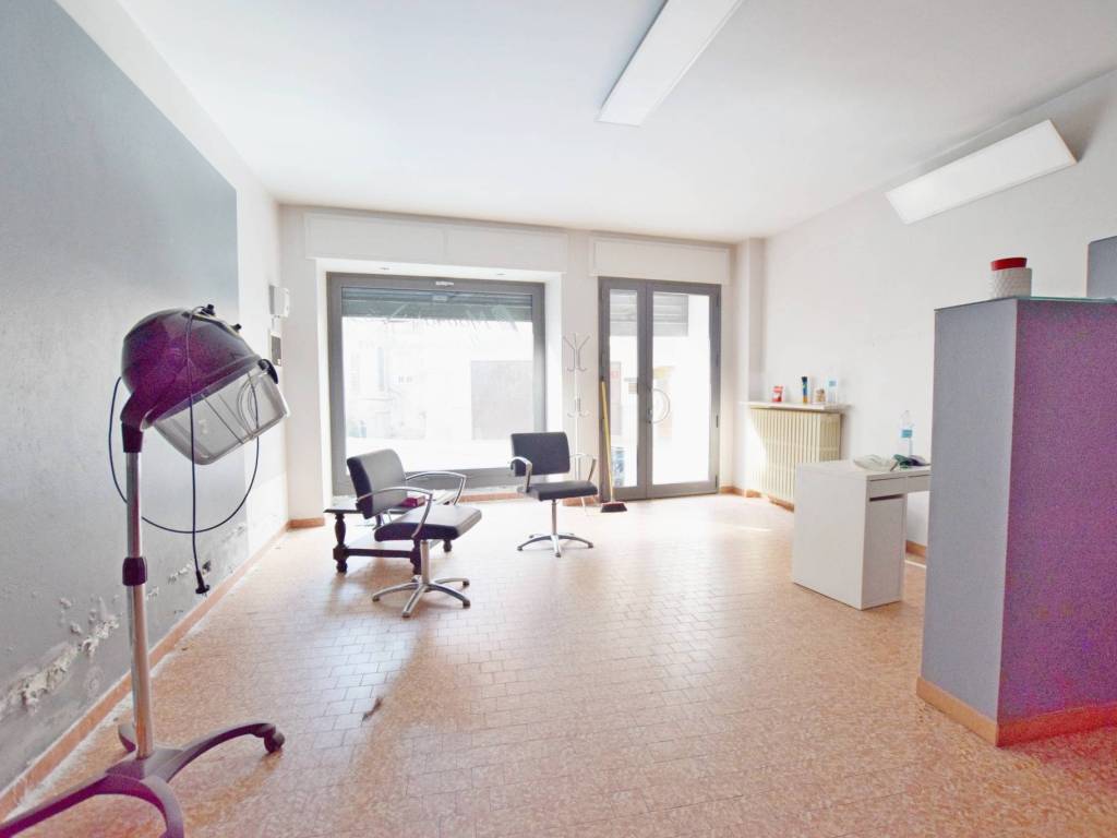 negozio in vendita a Mondovì