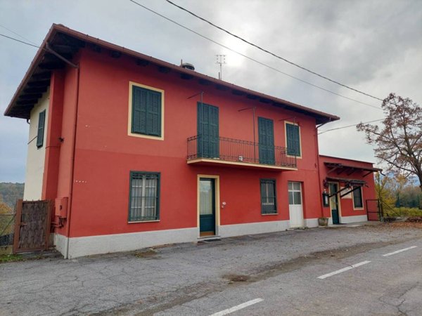 casa indipendente in vendita a Mondovì in zona Gratteria