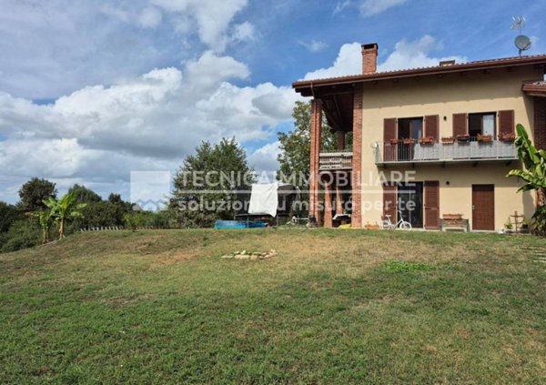 casa indipendente in vendita a Mondovì