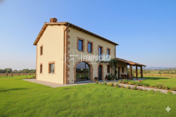 casa indipendente in vendita a Mondovì in zona Rifreddo