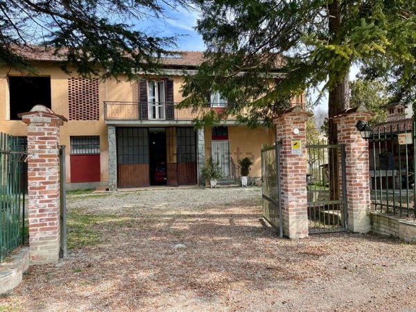 casa indipendente in vendita a Mondovì