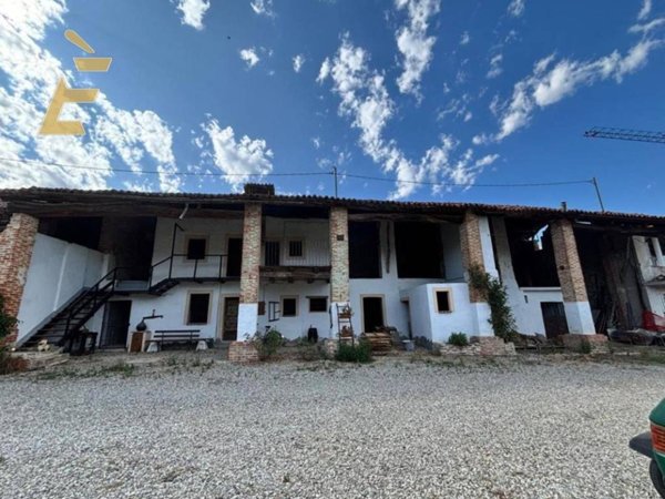casa indipendente in vendita a Mondovì in zona San Quintino