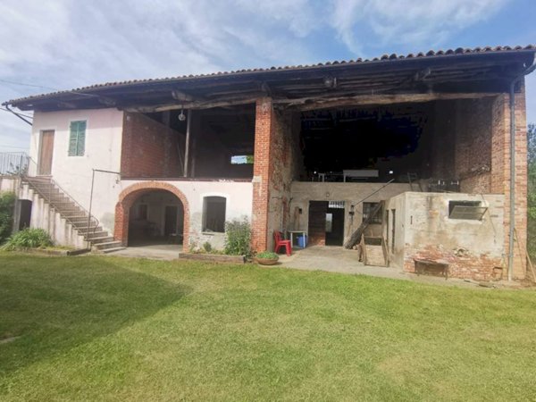 casa indipendente in vendita a Mondovì in zona Rifreddo