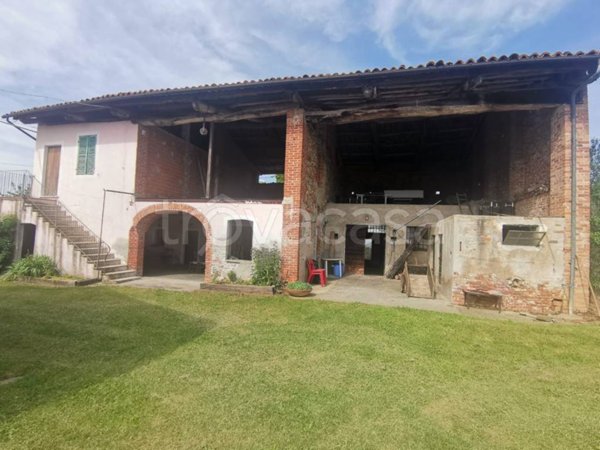 casa indipendente in vendita a Mondovì in zona Rifreddo
