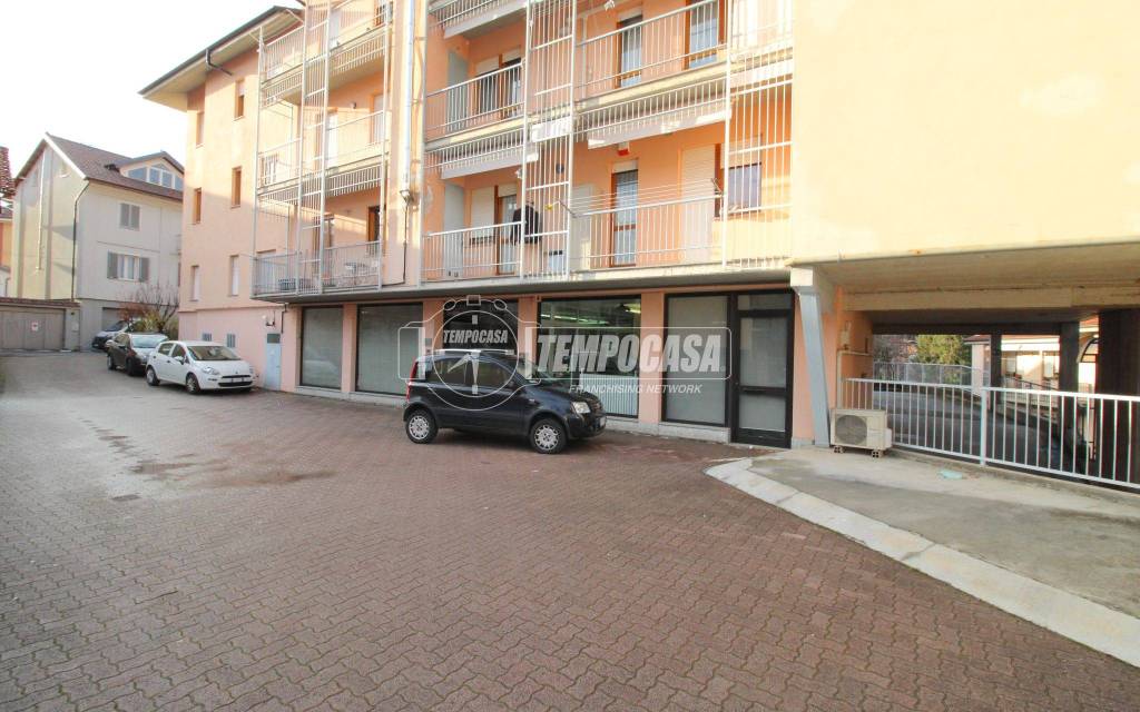 locale di sgombero in vendita a Mondovì