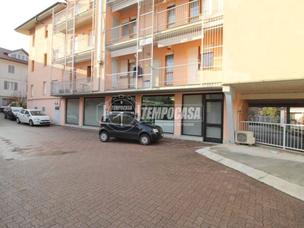 locale commerciale in vendita a Mondovì