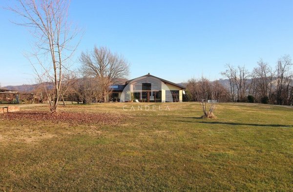 casa indipendente in vendita a Mondovì in zona Pascomonti