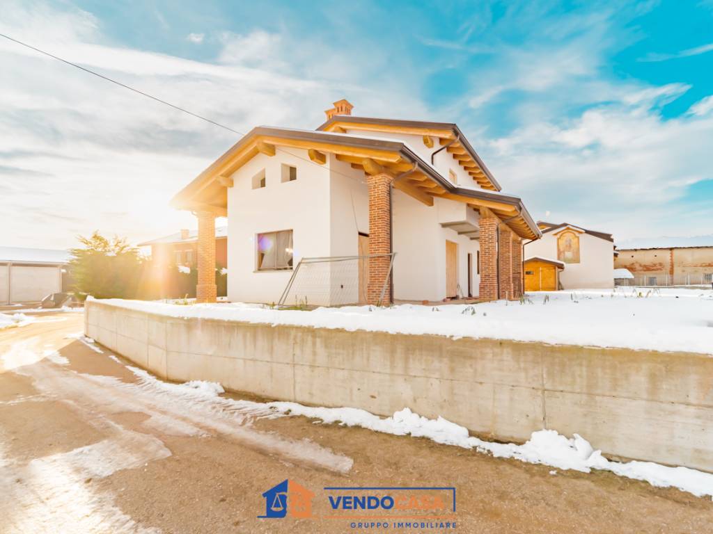 casa indipendente in vendita a Mondovì