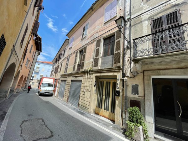 casa indipendente in vendita a Mondovì