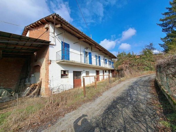 casa indipendente in vendita a Mondovì
