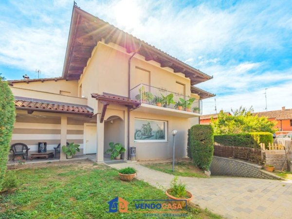 casa indipendente in vendita a Mondovì in zona Gratteria