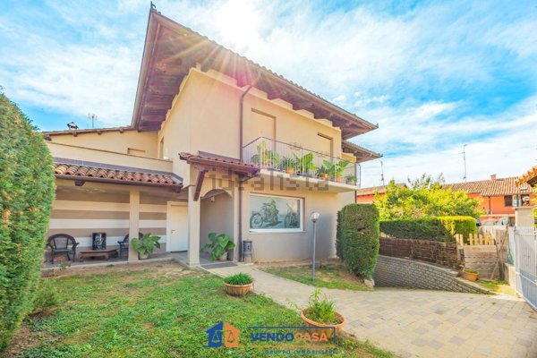 casa indipendente in vendita a Mondovì